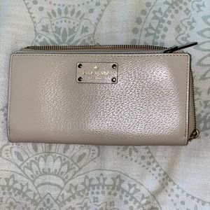 Kate Spade Cream Wristlet